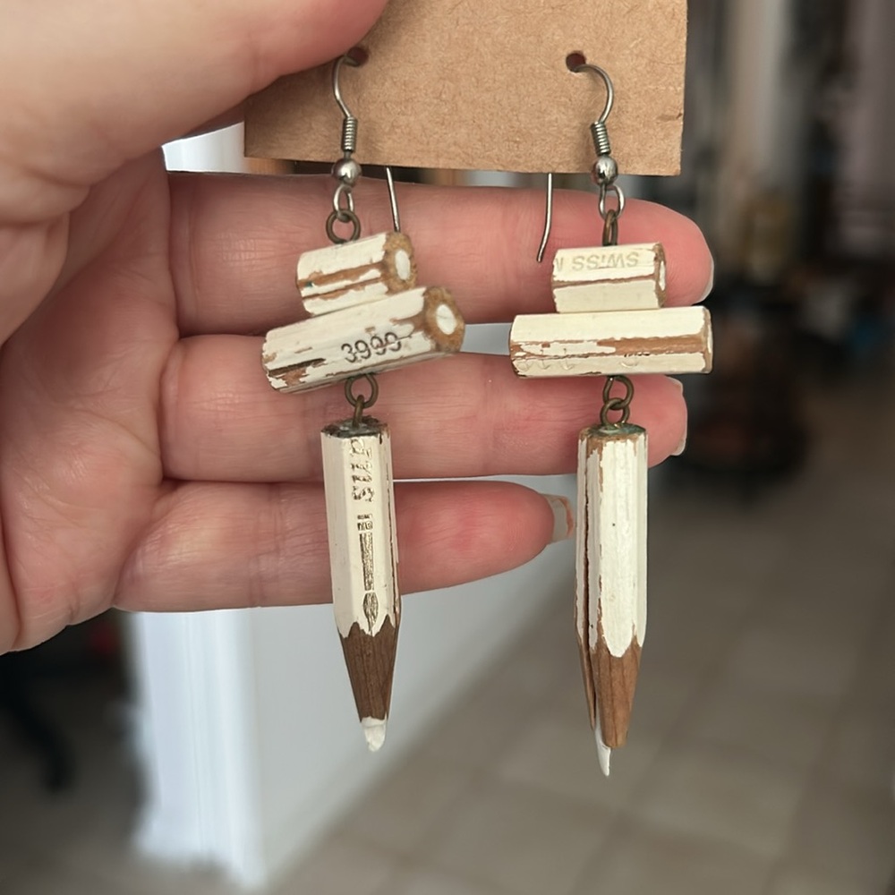 Vintage 1980’s Unique White Pencil Earrings - Picture 16 of 16
